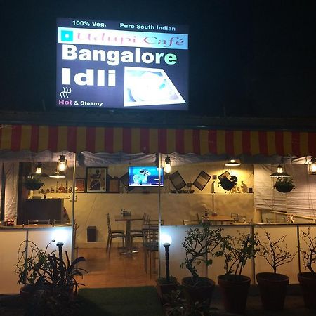 Hotel Sukhsadan Dehradun Eksteriør bilde