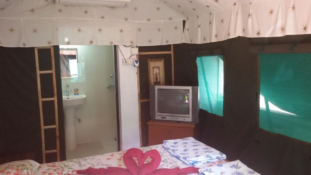 Hotel Sukhsadan Dehradun Rom bilde
