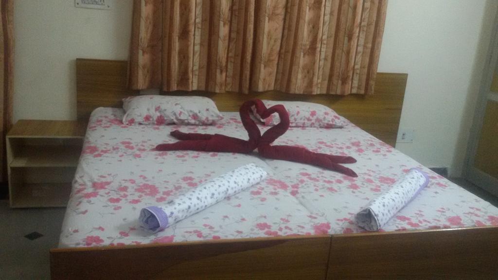 Hotel Sukhsadan Dehradun Rom bilde