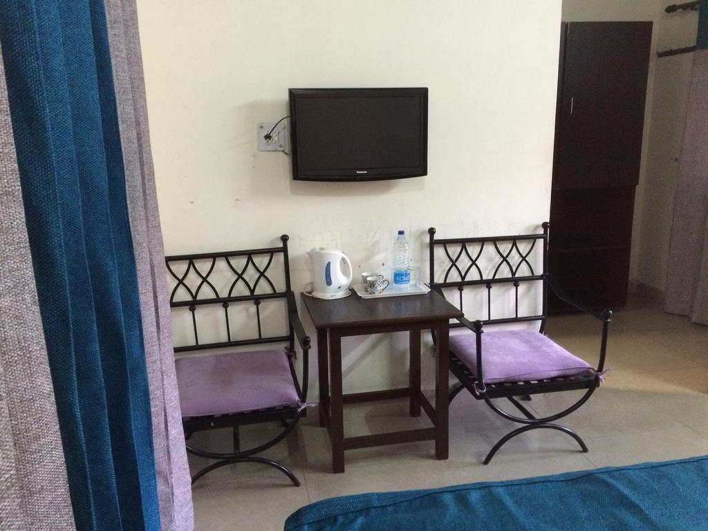 Hotel Sukhsadan Dehradun Rom bilde