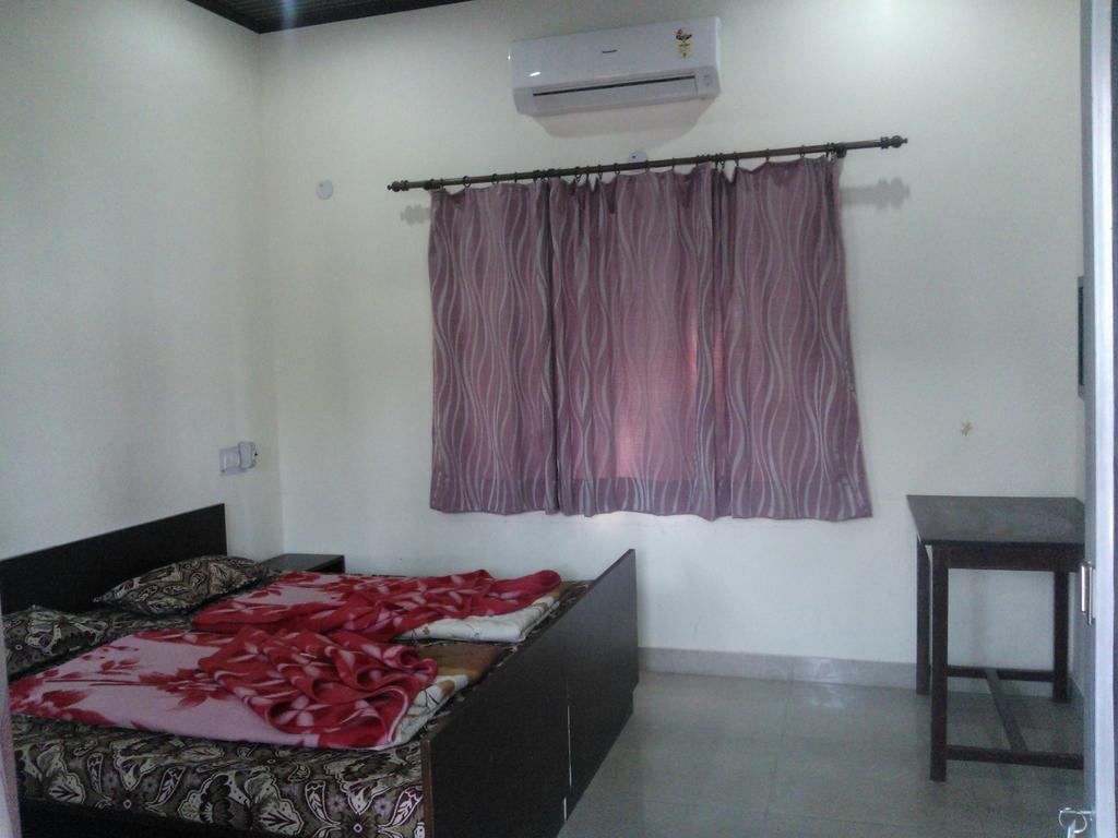 Hotel Sukhsadan Dehradun Eksteriør bilde